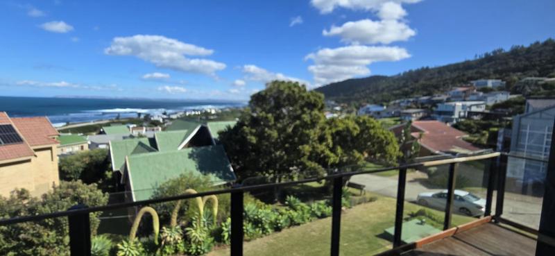 4 Bedroom Property for Sale in Glentana Western Cape